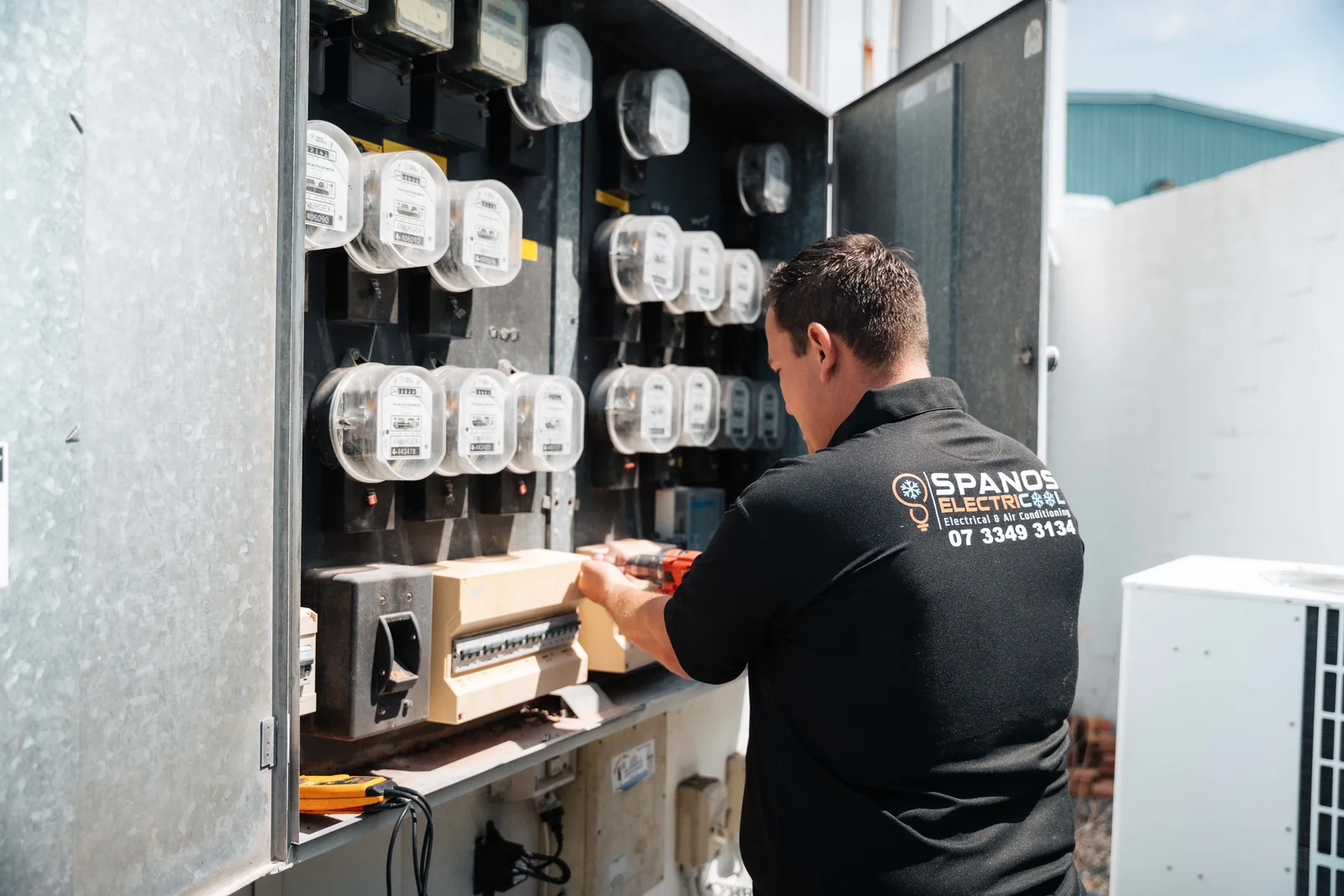 Commercial Electrician Brisbane