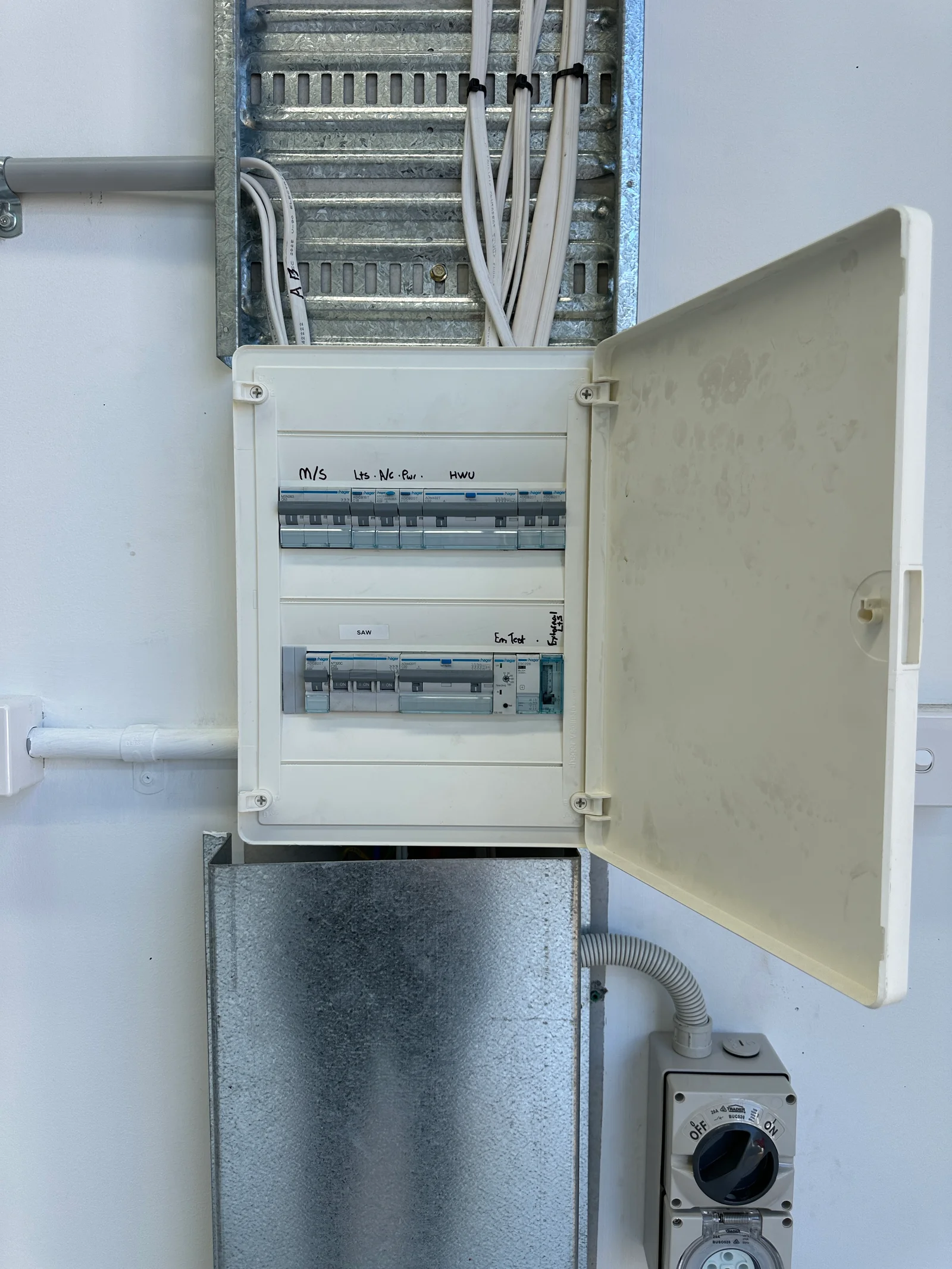 Expert Electrician Logan QLD - Here When You Need Us